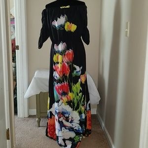 Xin Fu NWT Black Floral On/Off Shoulder Maxi Dress